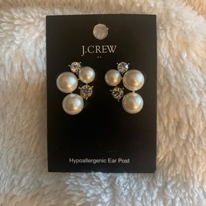 NWT JCrew Pearl Cluster Stud Earrings